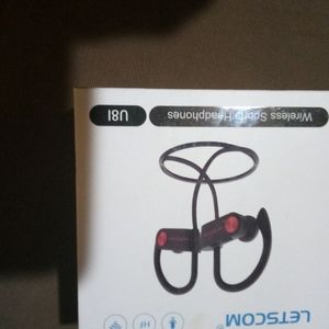 Wireless sports headphones